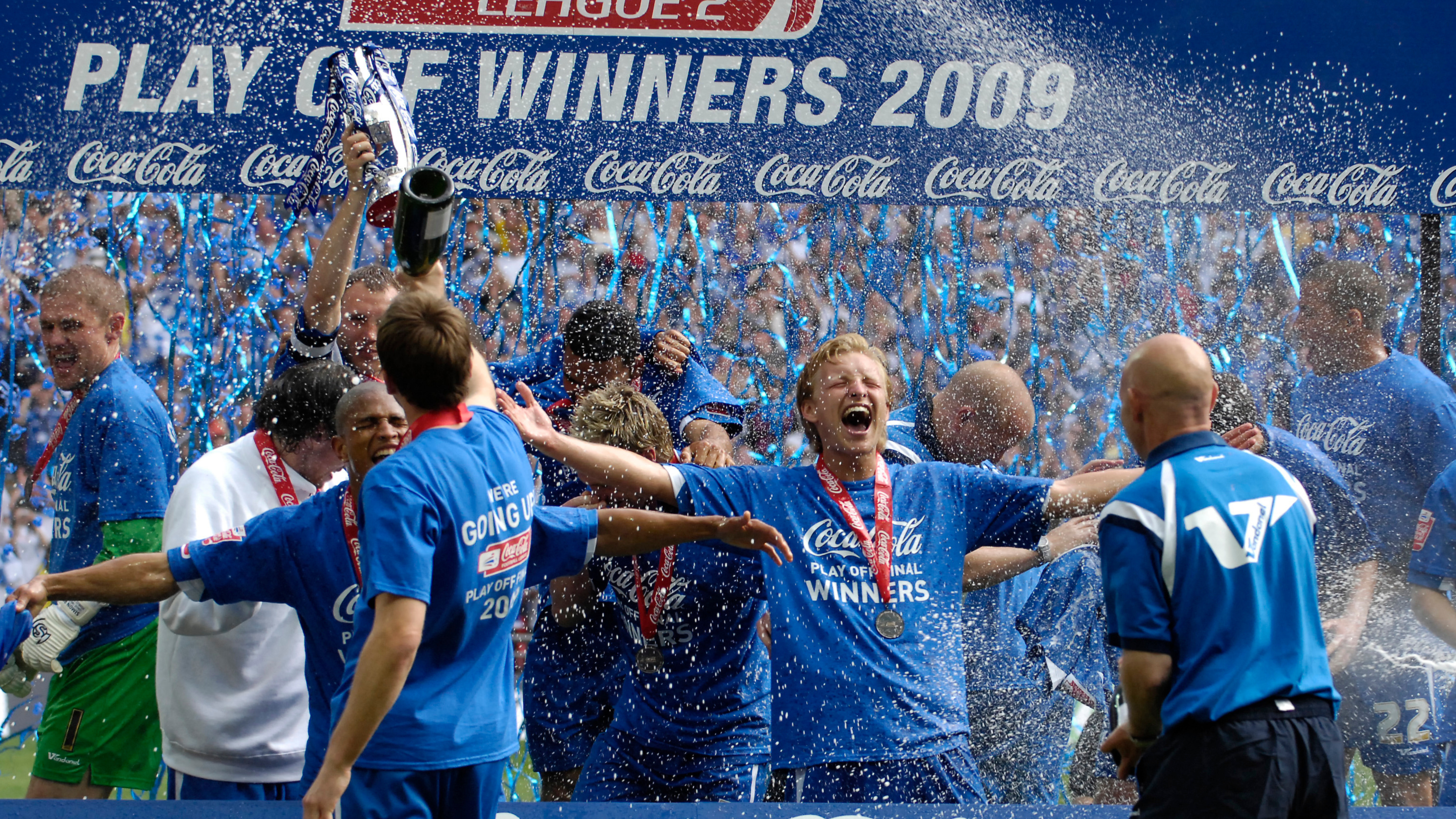 Play-Off Winners - 2009