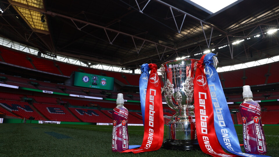 CarabaoCupTrophy1