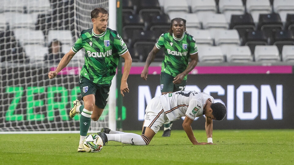 EuanWilliamsSwans24a