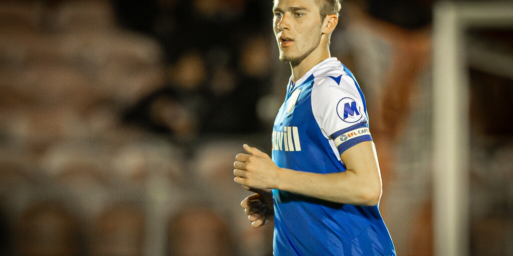 Gills recall Alex Giles from Aveley | Gillingham F.C.